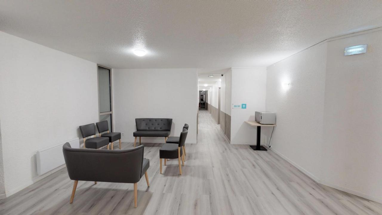 Hotel Du Stade Ex Kyriad Direct Lille Est Stade Pierre Mauroy فيلنوف داسك المظهر الخارجي الصورة