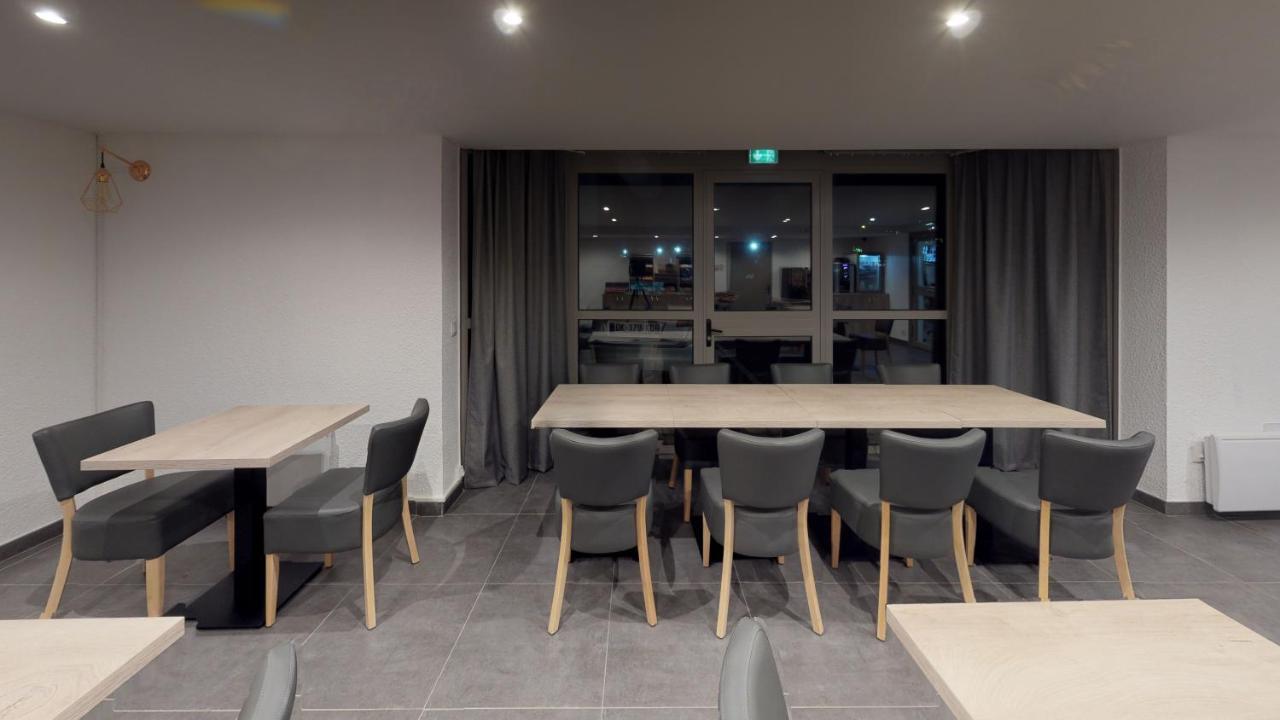 Hotel Du Stade Ex Kyriad Direct Lille Est Stade Pierre Mauroy فيلنوف داسك المظهر الخارجي الصورة