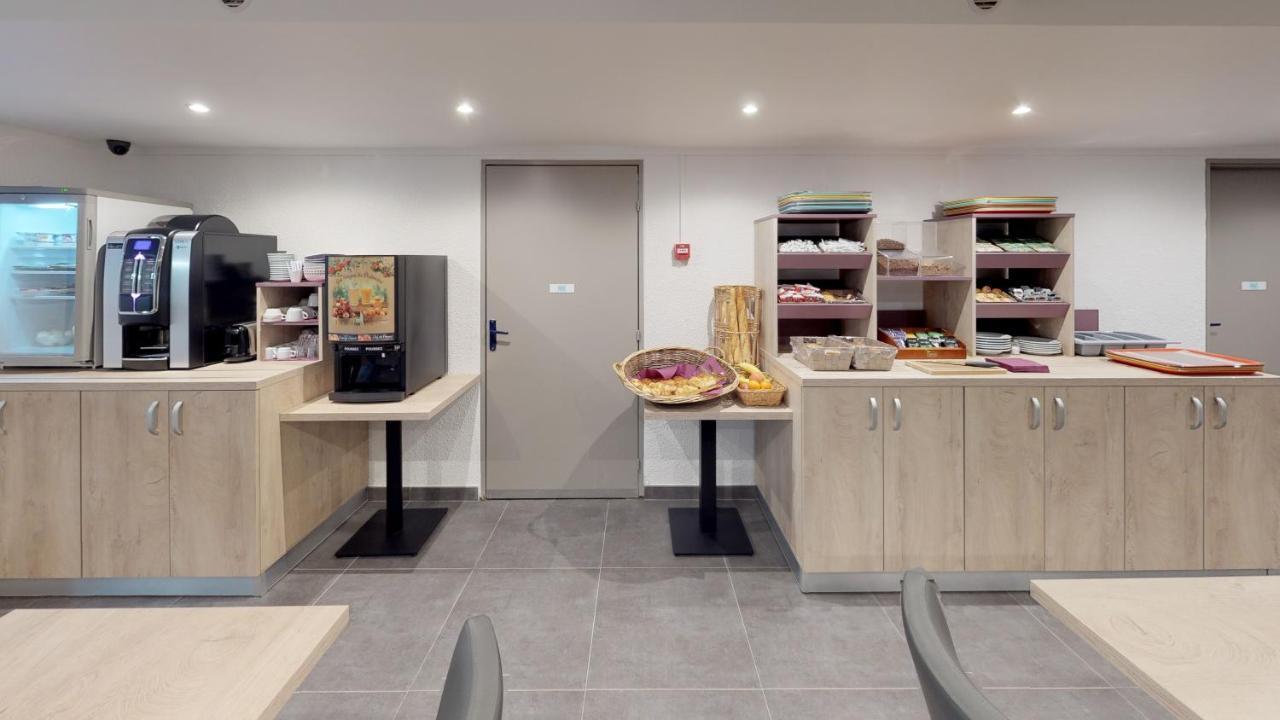Hotel Du Stade Ex Kyriad Direct Lille Est Stade Pierre Mauroy فيلنوف داسك المظهر الخارجي الصورة