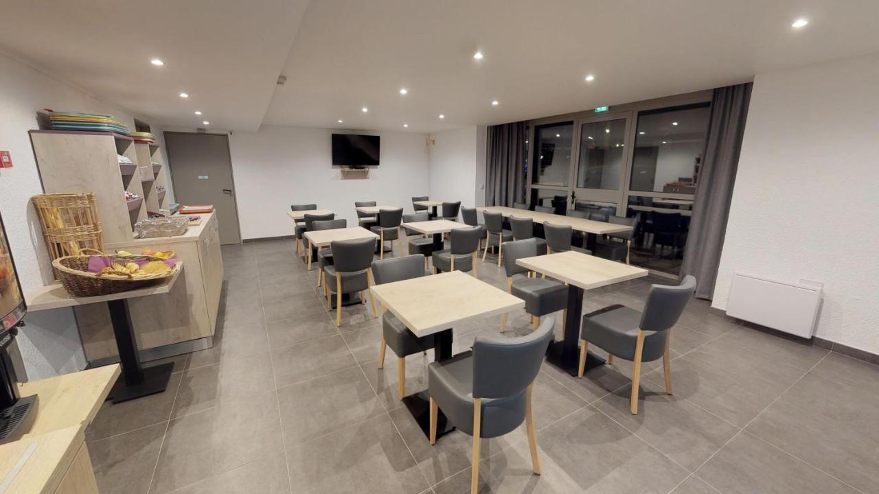 Hotel Du Stade Ex Kyriad Direct Lille Est Stade Pierre Mauroy فيلنوف داسك المظهر الخارجي الصورة